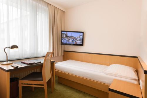 Hotel City - image 14