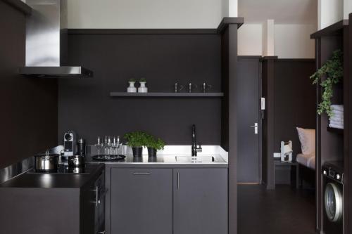 2L Hof van Holland apartments - main image
