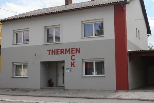 入口, Appartementhaus Thermeneck in 塔亞