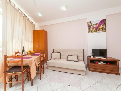 Apartments Vjera Petrovac - image 11