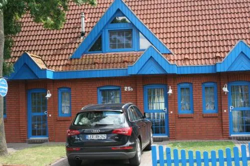 Zur alten Schmiede I (Mitte) in Boltenhagen, Deutschland