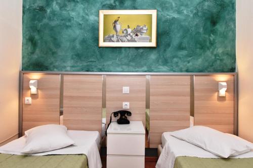 Socrates Hotel - image 13