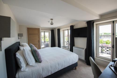 1 queen bed