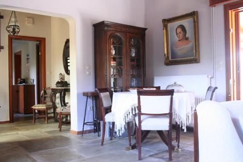 設施, Nafpaktos cottage by the sea for travelers and dreamers! in 安提里奧