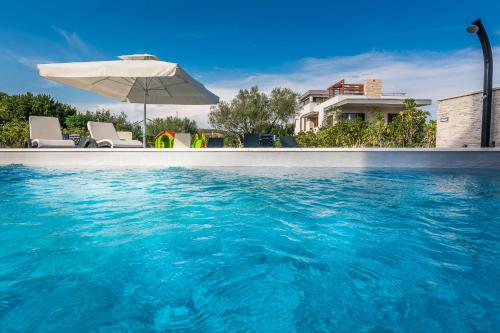 Apartments Sun Resort Nikolina - image 8