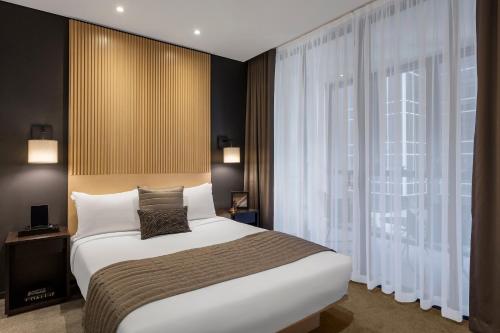 103553429 SKYE Hotel Suites Parramatta