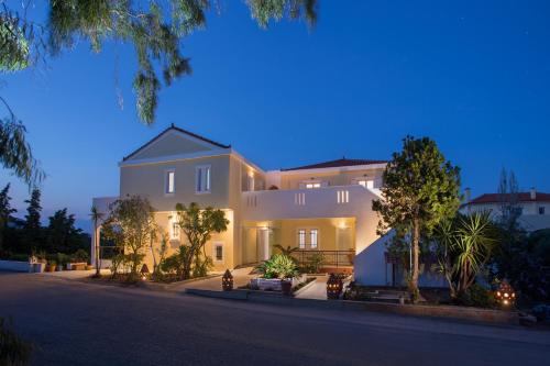 Bejárat, Iris Beach Hotel in Monemvaszia