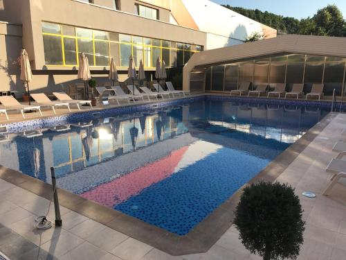 Peldbaseins, Boutique Hotel VSK Kentavar in Dryanovo