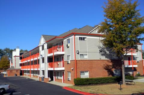 Stay Inn & Suites - Stockbridge - image 8