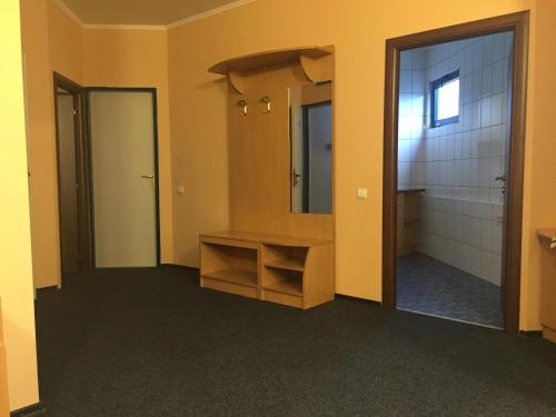 Motel Carmen - image 8