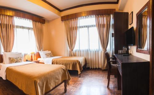 room detail thumbnail 1