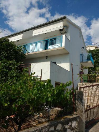 Apartments by the sea Trogir - 13623 Trogir