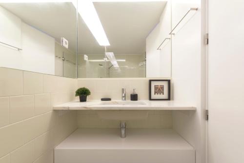 LovelyStay - Top Floor Balcony Apartment, Porto (fotografie 7)