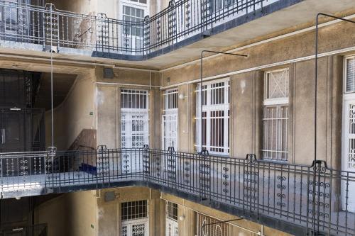 Real Apartments Zichy - image 12