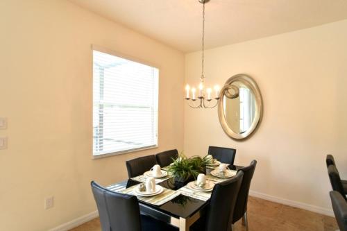 Bella Vida 550 LF - Four Bedroom Home - image 3