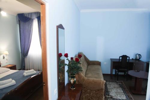 David Hotel - image 2