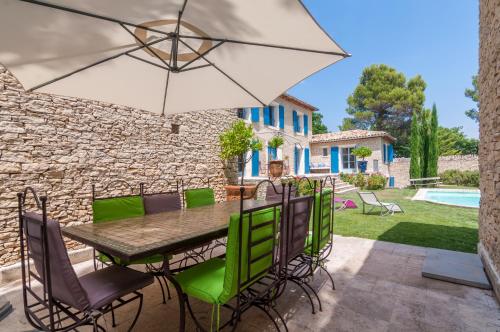 Mas proche de Gordes gîte à louer Lacoste