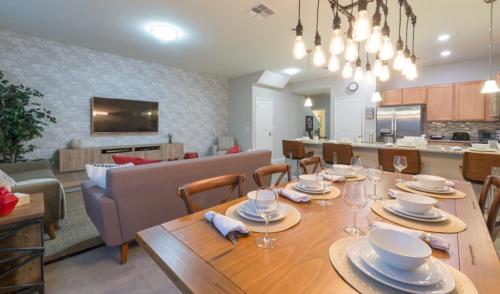 Compass Bay 5113 - Four Bedroom Home - main image