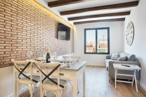Apartment with Terrace image 10