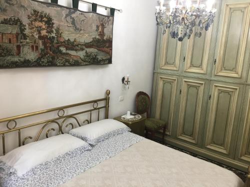 Double Room with Private Bathroom image 8