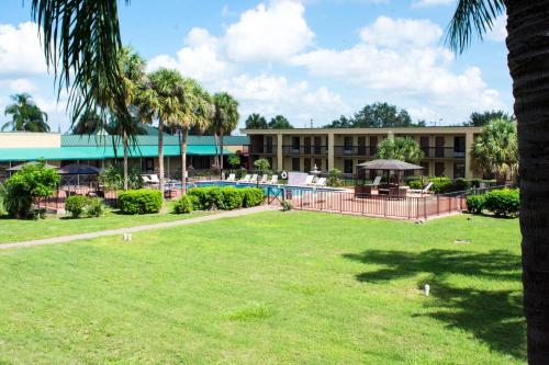 Kid Friendly Hotels Near Legoland Florida Winter Haven Fl Trekaroo Hotels Near Legoland Florida One Way Winter Haven Fl