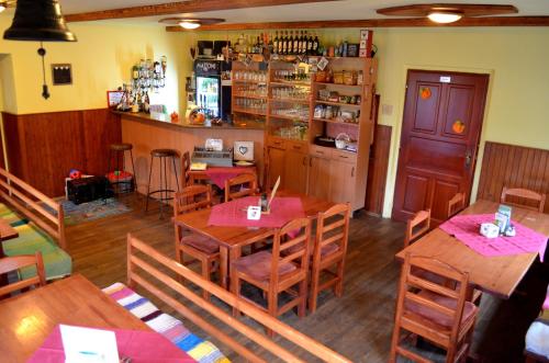 Restorāns, Ubytovani - U nas doma in Orlicky
