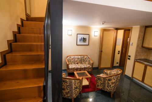 Le Petit Hotel - image 7