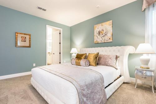 Elegant Home with Pool Table & Private Pool near Disney - 7648W - image 3