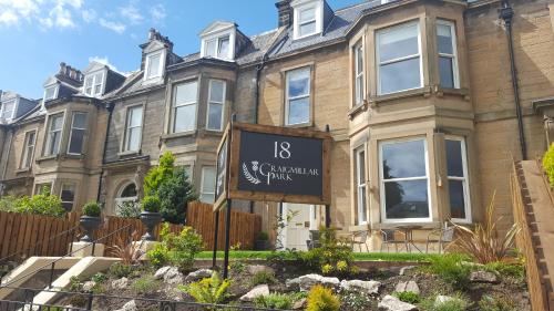 18 Craigmillar Park - image 3