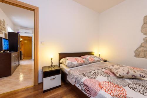  Sinjorina apartment in Trogir
