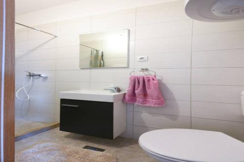 Apartments Sea Star Ivana - image 2