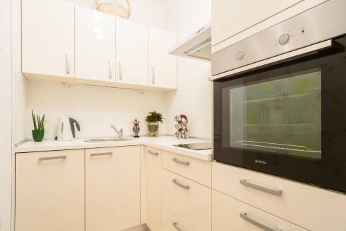 Sea View Apartments in Budva - image 13