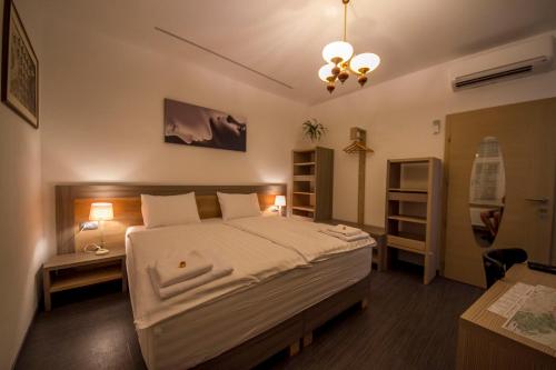 OH Apartments & Rooms - image 5