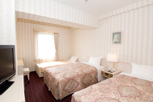 Hotel Unisite Mutsu Set in a prime location of Aomori, Hotel Unisite Mutsu puts everything the city has to offer just outside your doorstep. The property offers a wide range of amenities and perks to ensure you have a gr