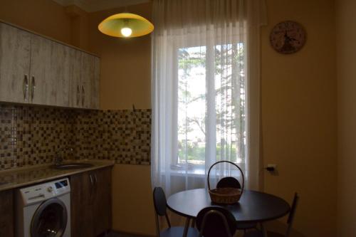Comfortable Apartment close to Central Park in Tsqaltubo
