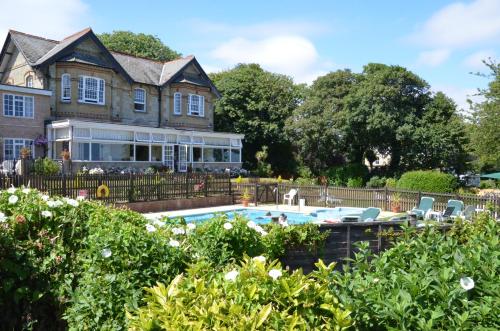 Luccombe Manor Country House Hotel