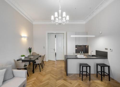 Mordecai 12 Apartments by Adrez, Прага (фото 9)