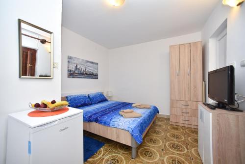 Deluxe Triple Room image 8