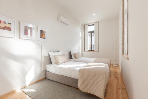 Two-Bedroom Premium Apartment with Terrace image 1