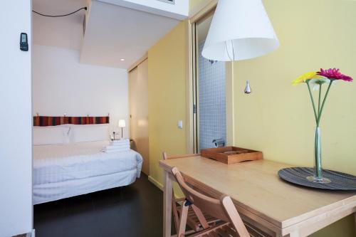 Inside Barcelona Apartments Esparteria - image 14