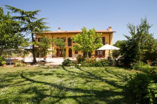 Bejárat, Casa Elena in Montecchio