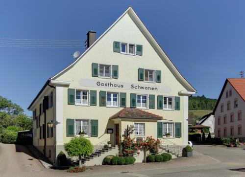 Gasthaus Schwanen & Villa Pfarrhus in Stühlingen, Deutschland