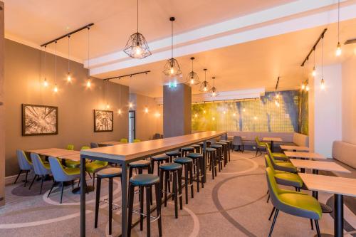 Thistle Express London Luton - image 6