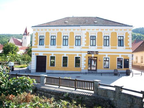 Papperl a' Pub in Schönberg am Kamp, Österreich