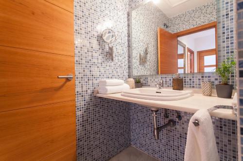 Luxury Rooftop - Space Maison Apartments - main image