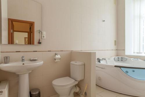 Partner Guest House Baseina - image 3