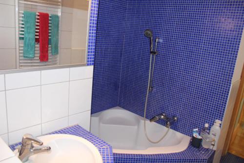 Kiona Apartment - image 13