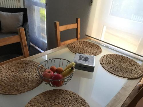Létesítmények, Ferienwohnung Happiness Schlafzimmer 2026 renoviert mit neuem Boxspringbett in Homburg