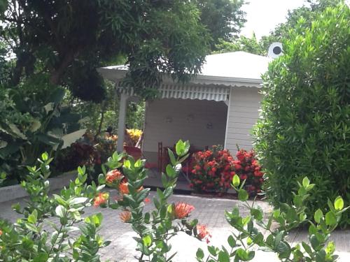 Bungalow le manikou in Le Robert