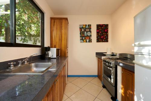 Tamarindo Blue Apartments - 주방